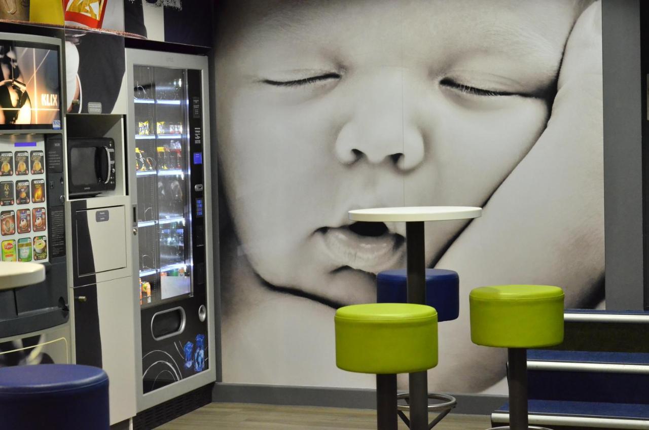 Ibis Budget Pau Lescar Exterior photo