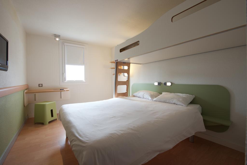 Ibis Budget Pau Lescar Exterior photo