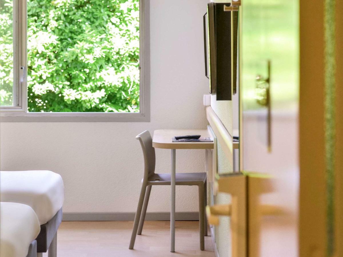 Ibis Budget Pau Lescar Exterior photo