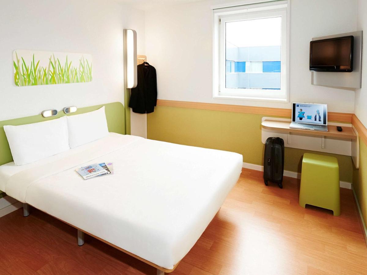 Ibis Budget Pau Lescar Exterior photo